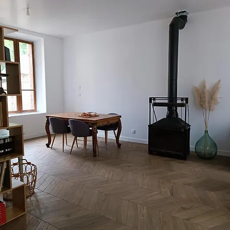 Rum i privatbostad Cosy Au Coeur Du Village